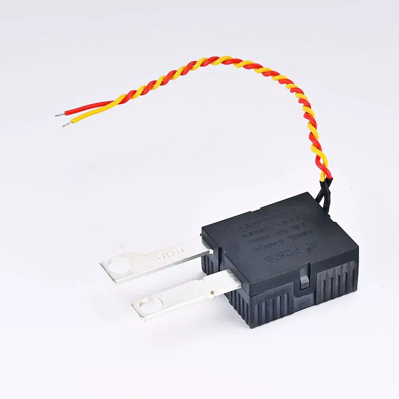 80A Geganti Selak Lekap Di Dinding Tiga Fasa 80A Geganti Selak Lekap Di Dinding Tiga Fasa